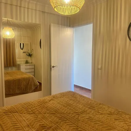 Beachfront Апартаменты Марбелья