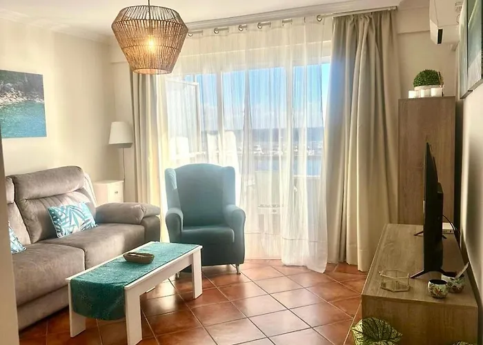 Beachfront Apartament *